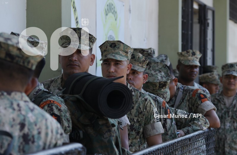 GYE-MILITARES ELECCIONES