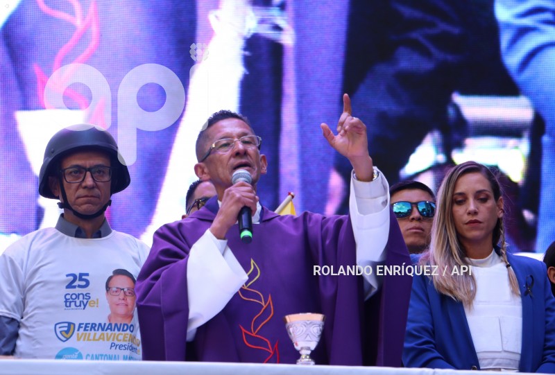 MISA-CIERRE-CAMPAÑA-VILLAVICENCIO-ZURITA
