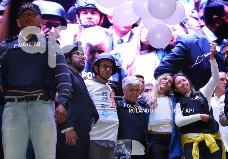 MISA-CIERRE-CAMPAÑA-VILLAVICENCIO-ZURITA