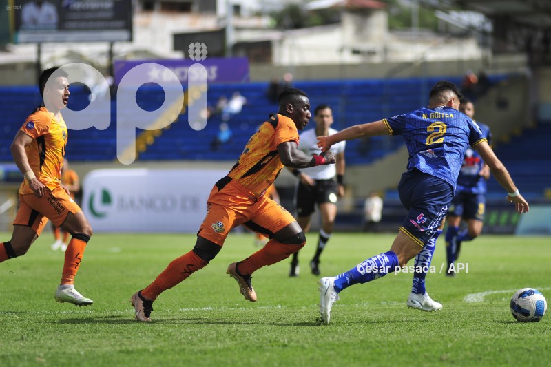 FBL-LIGAPRO-libertad-delfin