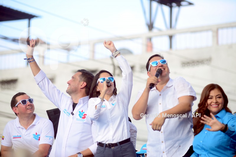 CARANAVA-LUISA GONZALEZ-GYE