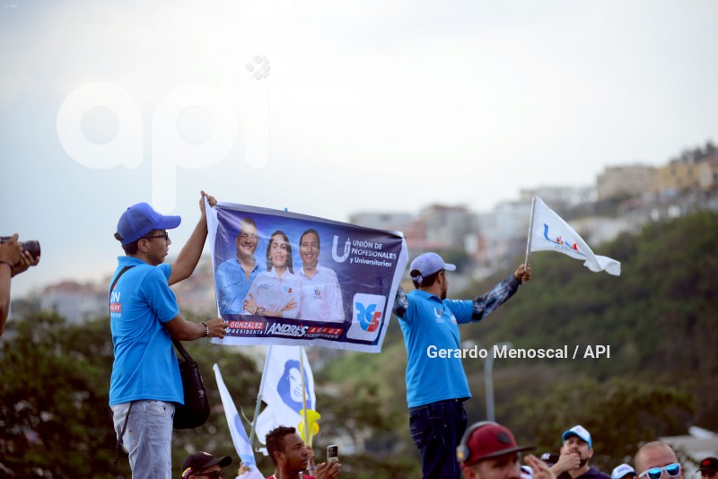 CARANAVA-LUISA GONZALEZ-GYE