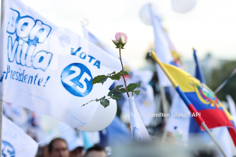 UIO-CIERRE-CAMPAÑA-CONSTRUYE25