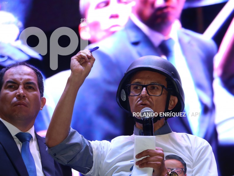 MISA-CIERRE-CAMPAÑA-VILLAVICENCIO-ZURITA