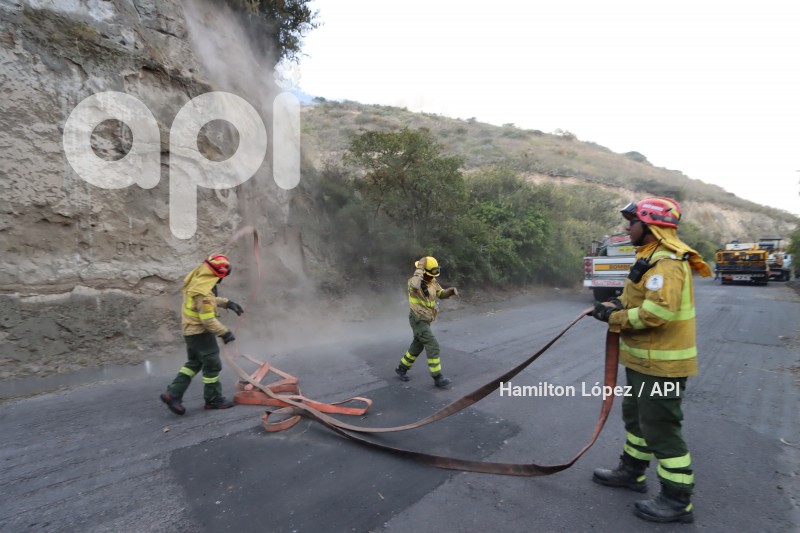 UIO-INCENDIO-CERRO-CASITAHUA