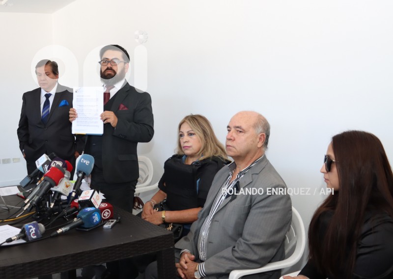 DUNUNCIA-FAMILIA-VILLAVICENCIO