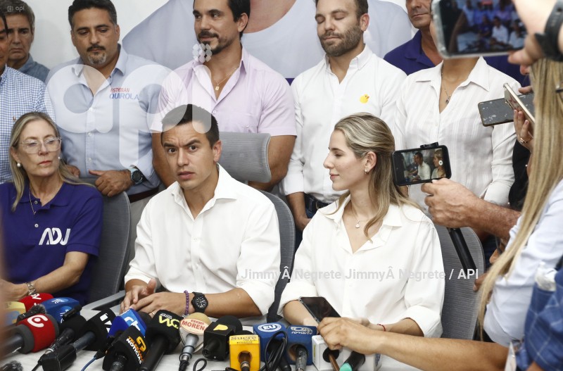 NOBOA - ELECCIONES GYE RUEDA DE PRENSA