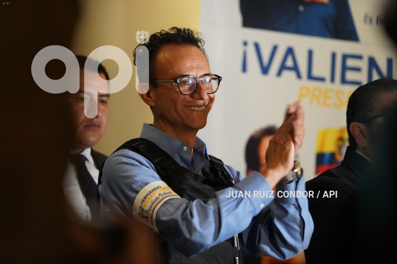 ELECCIONES UIO DISCURSO ZURITA