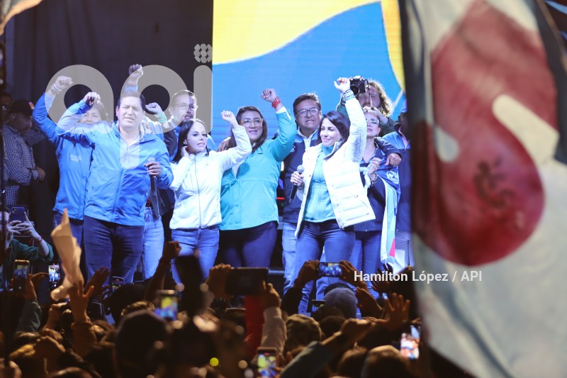 ELECCIONES UIO ESPERA RESULTADOS RC5