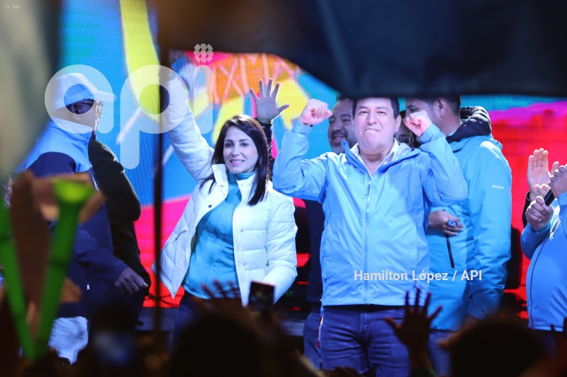 ELECCIONES UIO ESPERA RESULTADOS RC5