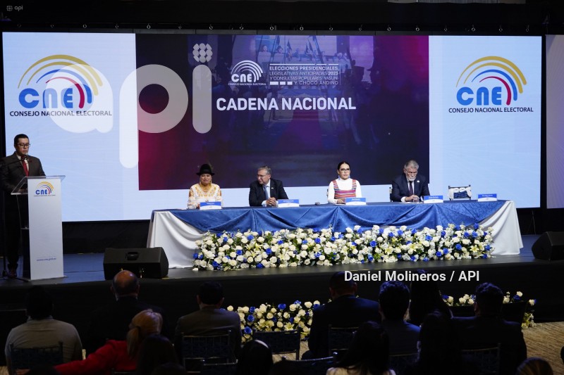 ELECCIONES UIO CENTRO MANDO CIERRE