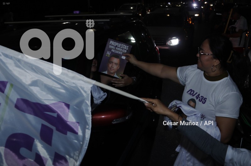 ELECCIONES GYE SIMPATIZANTES NOBOA
