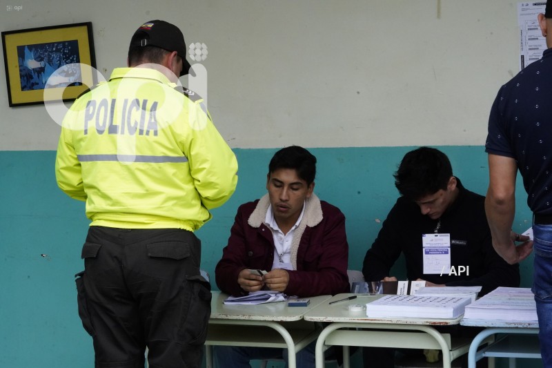 ELECCIONES-UIO-SUFRAGIO-GENERAL