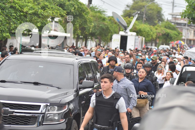 SUFRAGIO CHONE LUISA GONZALEZ