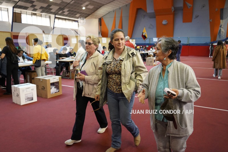 ELECCIONES UIO TERCERA EDAD