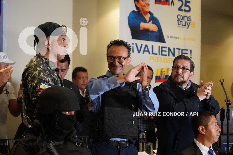 ELECCIONES UIO DISCURSO ZURITA
