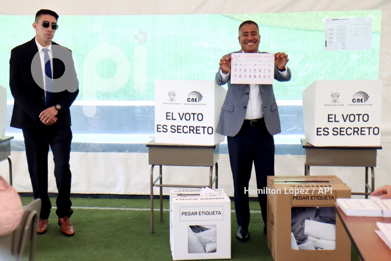 SUFRAGIO UIO BOLIVAR ARMIJOS