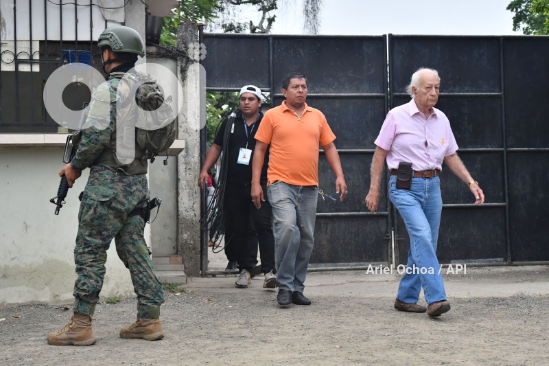 SUFRAGIO CHONE LUISA GONZALEZ