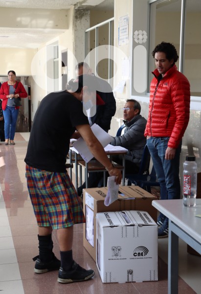 ELECCIONES UIO 2023 AMBIENTE GENERAL