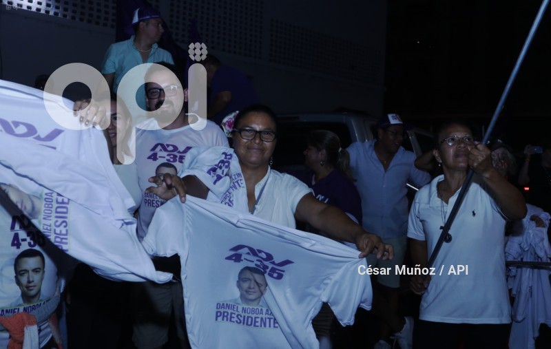 ELECCIONES GYE SIMPATIZANTES NOBOA