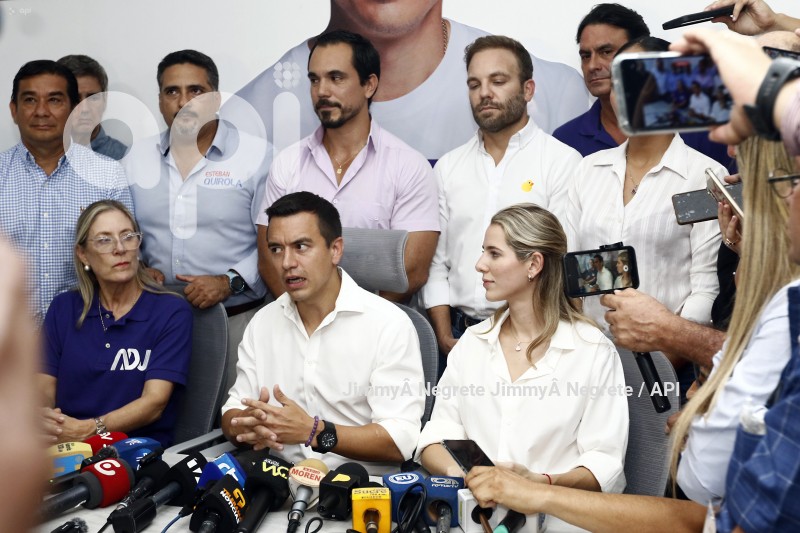 NOBOA - ELECCIONES GYE RUEDA DE PRENSA