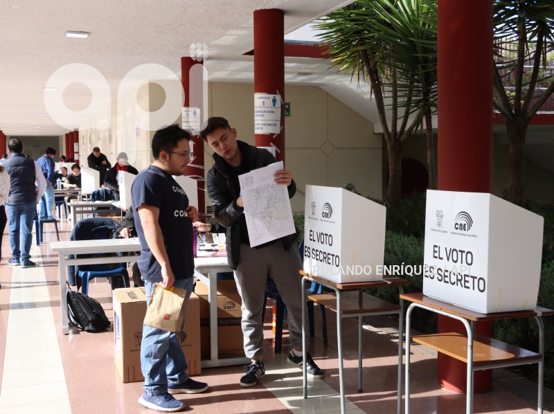 ELECCIONES UIO 2023 AMBIENTE GENERAL