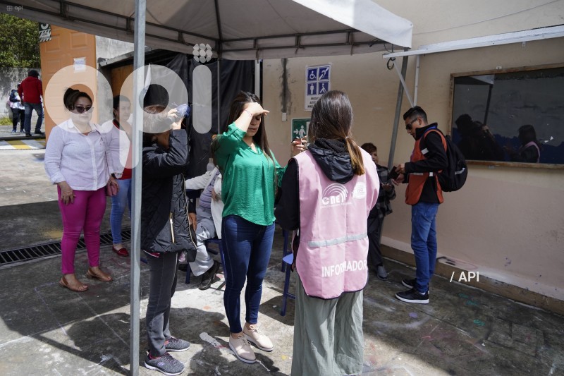 ELECCIONES-UIO-SUFRAGIO-GENERAL