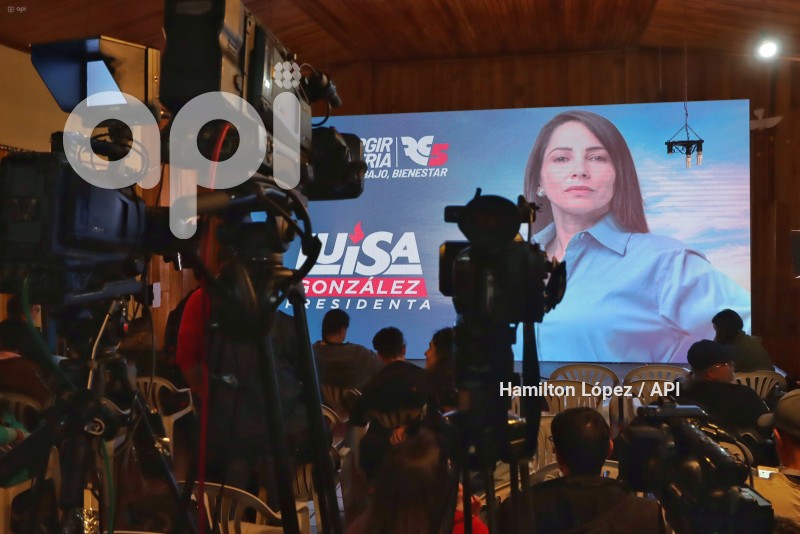 ELECCIONES UIO ESPERA RESULTADOS RC5