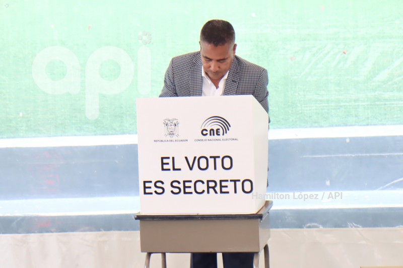 SUFRAGIO UIO BOLIVAR ARMIJOS