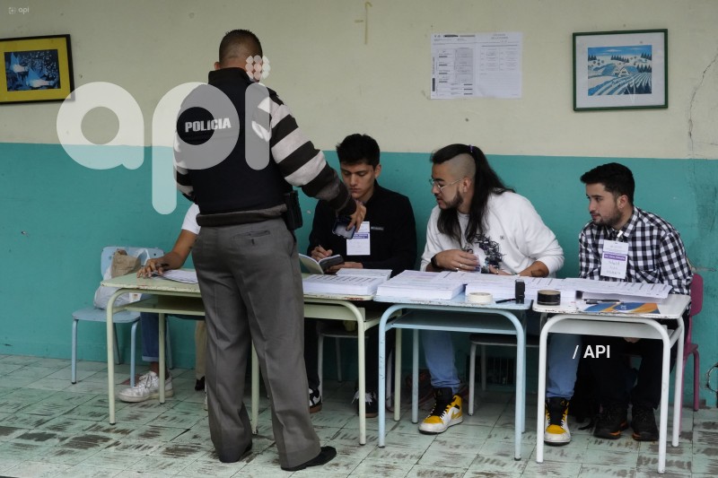 ELECCIONES-UIO-SUFRAGIO-GENERAL