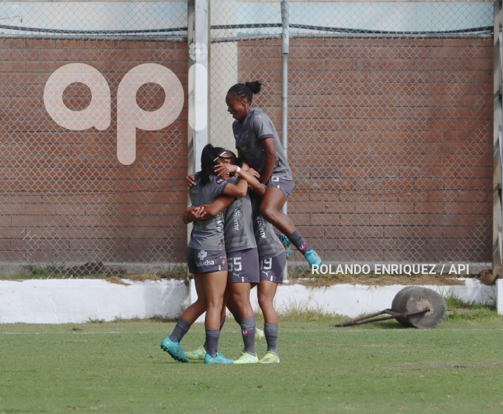 FBL-SUPERLIGA-FEMENINA-NANAS-LDU-QUITO