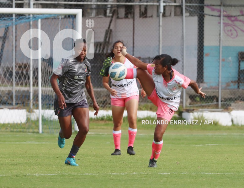 FBL-SUPERLIGA-FEMENINA-NANAS-LDU-QUITO