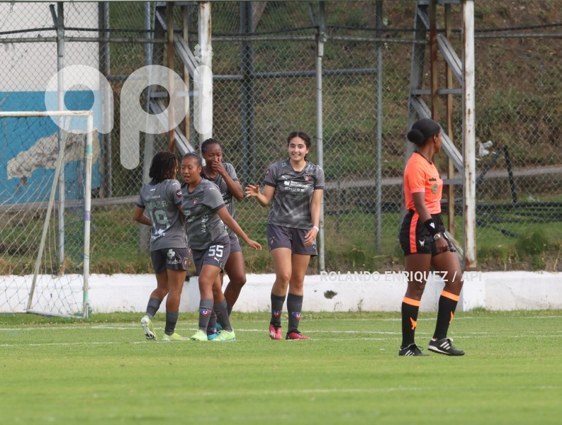 FBL-SUPERLIGA-FEMENINA-NANAS-LDU-QUITO