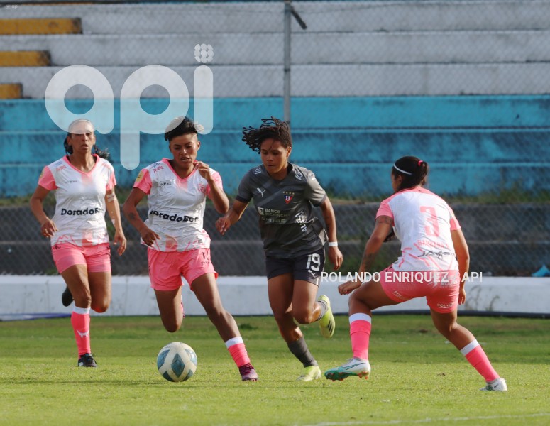 FBL-SUPERLIGA-FEMENINA-NANAS-LDU-QUITO