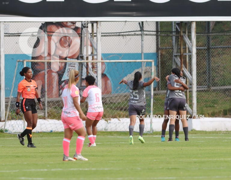 FBL-SUPERLIGA-FEMENINA-NANAS-LDU-QUITO