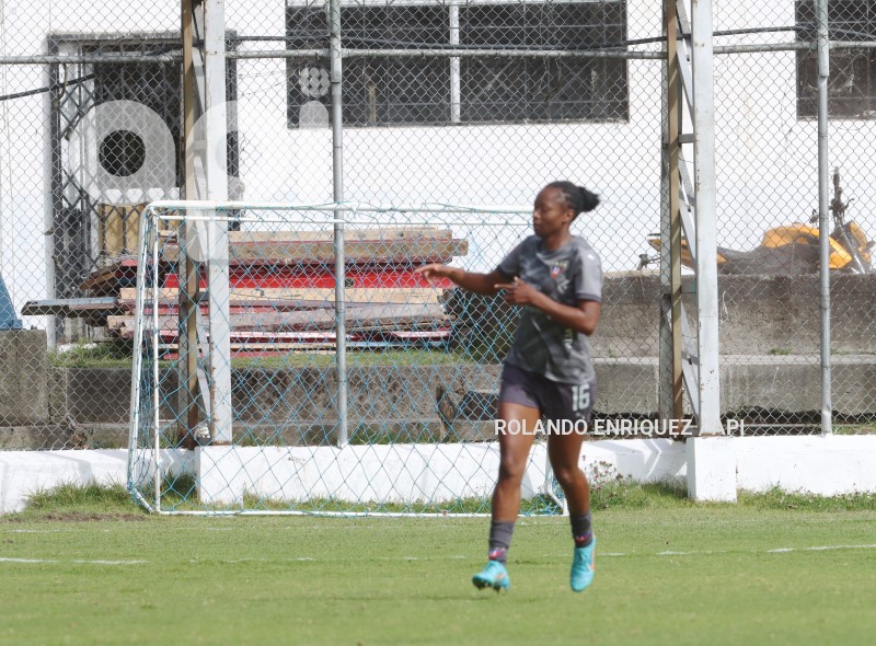 FBL-SUPERLIGA-FEMENINA-NANAS-LDU-QUITO