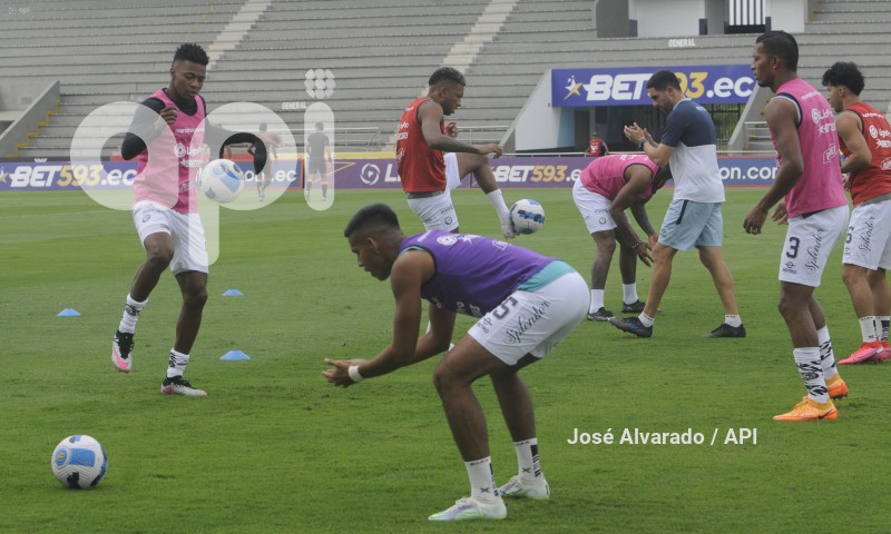 FBL-LIGAPROBET593-GUAYAQUILCITY-ORENSE