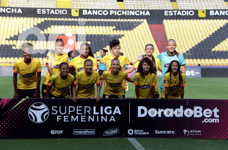 FBL-SUPERLIGA-FEMENINA-BARCELONA-NANAS