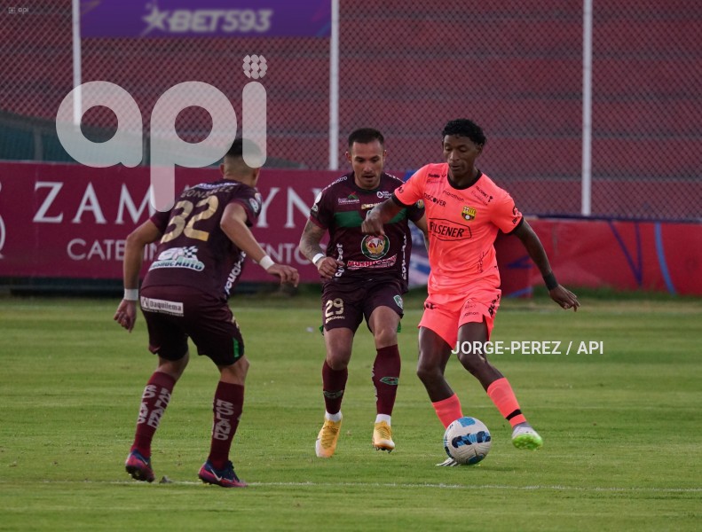 FBL-LIGA-PRO-BET593-MUSHUC-RUNA-BARCELONA-