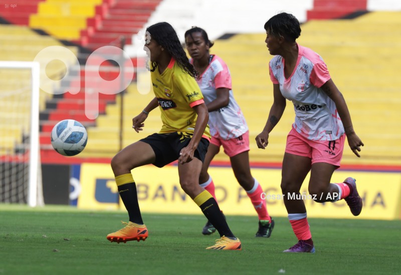 FBL-SUPERLIGA-FEMENINA-BARCELONA-NANAS