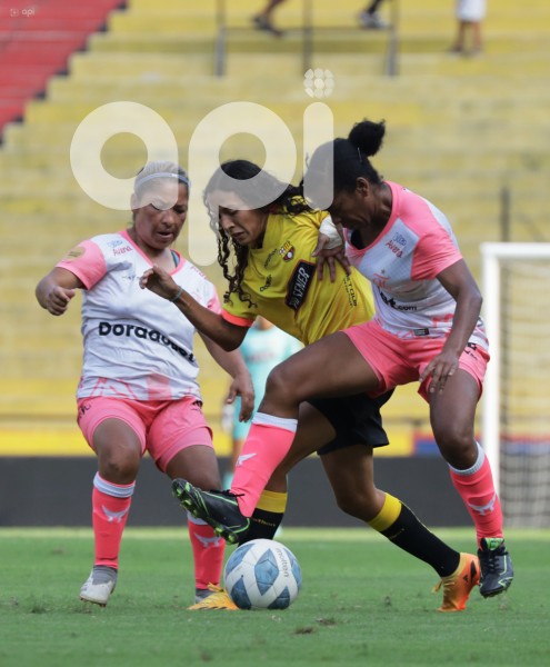 FBL-SUPERLIGA-FEMENINA-BARCELONA-NANAS