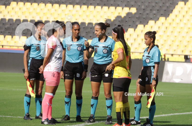 FBL-SUPERLIGA-FEMENINA-BARCELONA-NANAS