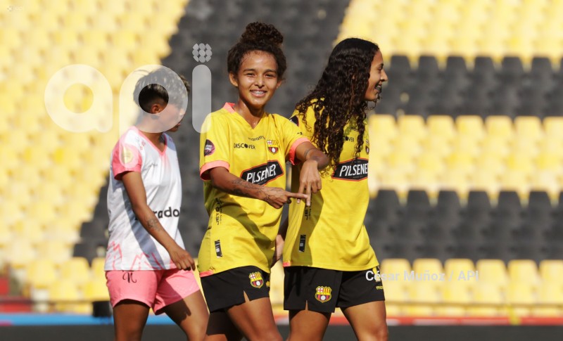 FBL-SUPERLIGA-FEMENINA-BARCELONA-NANAS