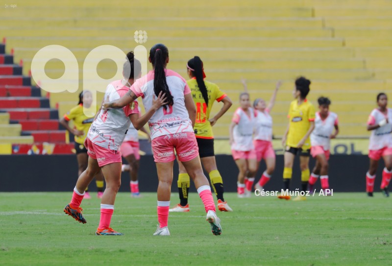 FBL-SUPERLIGA-FEMENINA-BARCELONA-NANAS