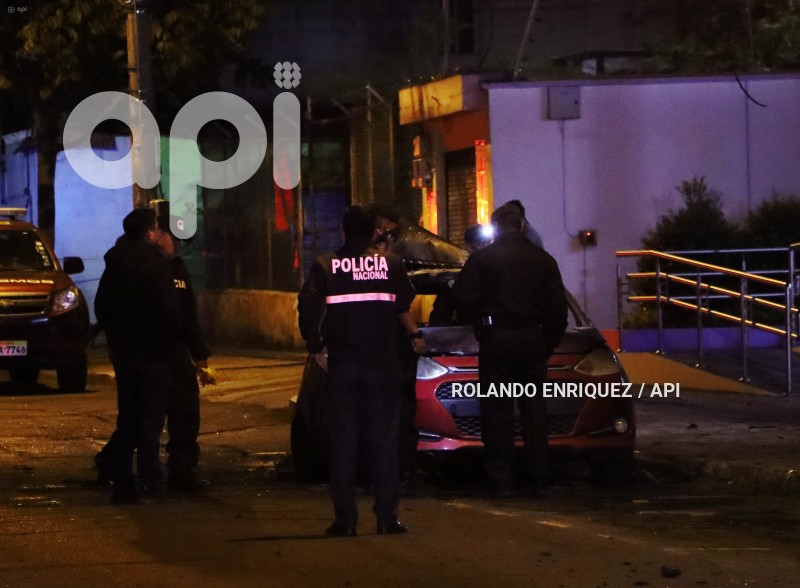 EXPLOSIÓN-VEHÍCULO-QUITO