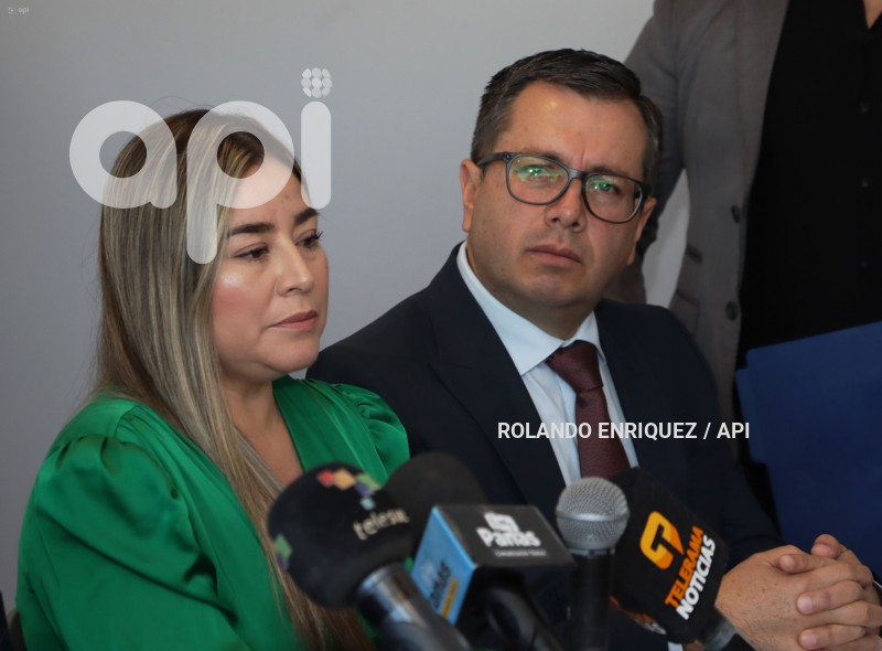UIO-CASO-LEON-TROYA-CORONEL-LUIS-ERAZO