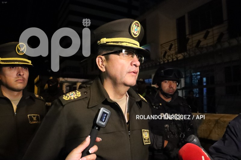 EXPLOSIÓN-VEHÍCULO-QUITO