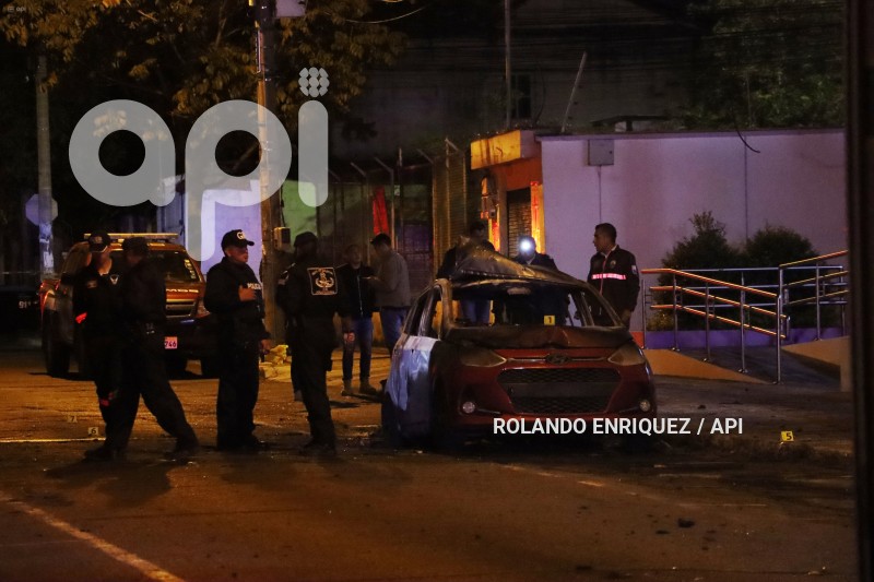 EXPLOSIÓN-VEHÍCULO-QUITO