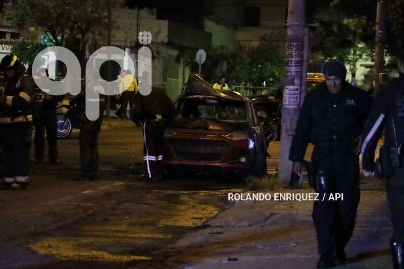 EXPLOSIÓN-VEHÍCULO-QUITO