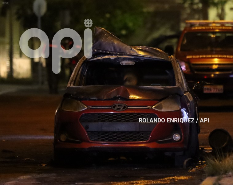 EXPLOSIÓN-VEHÍCULO-QUITO